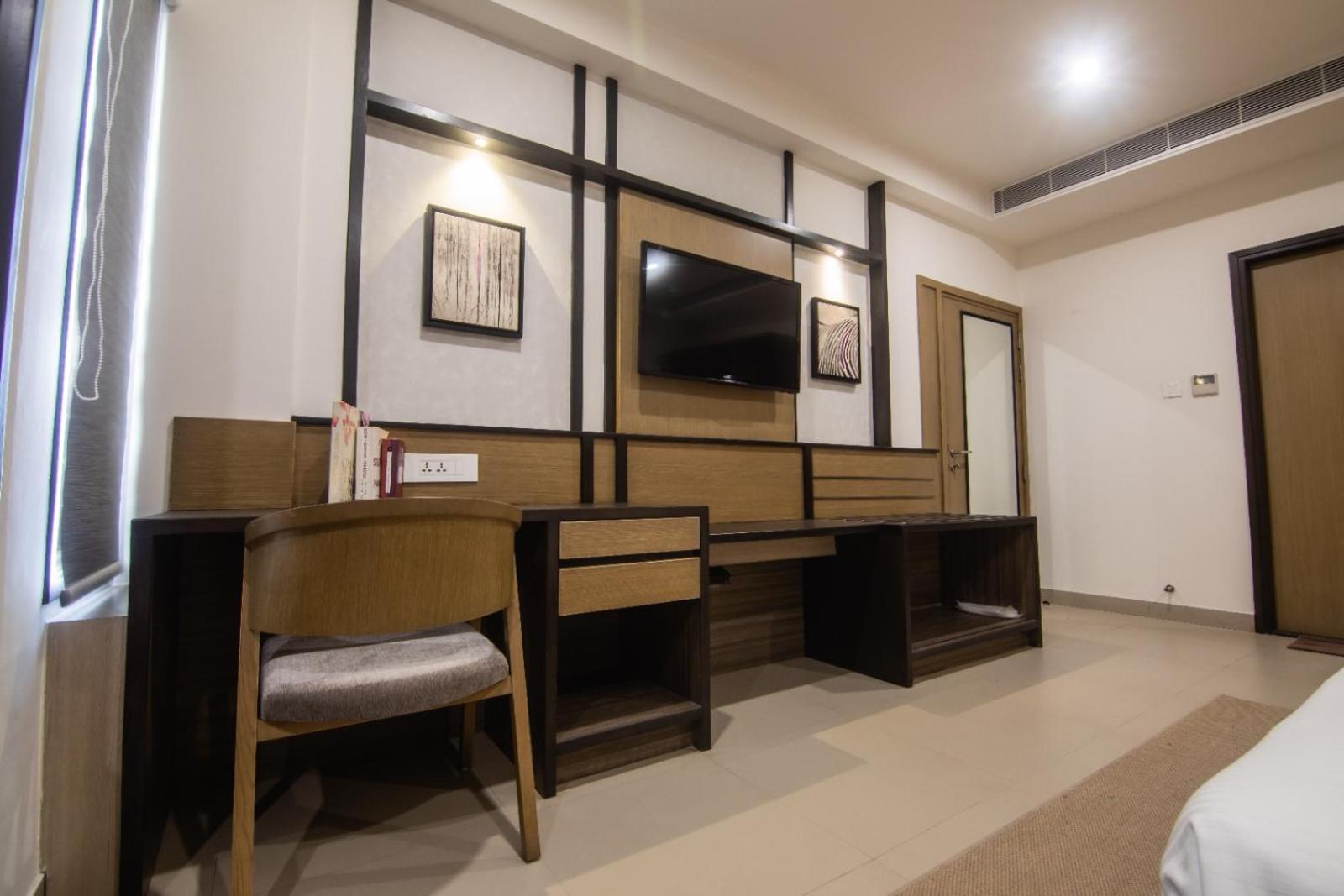 Purple Cloud Hotel Devanahalli Buitenkant foto