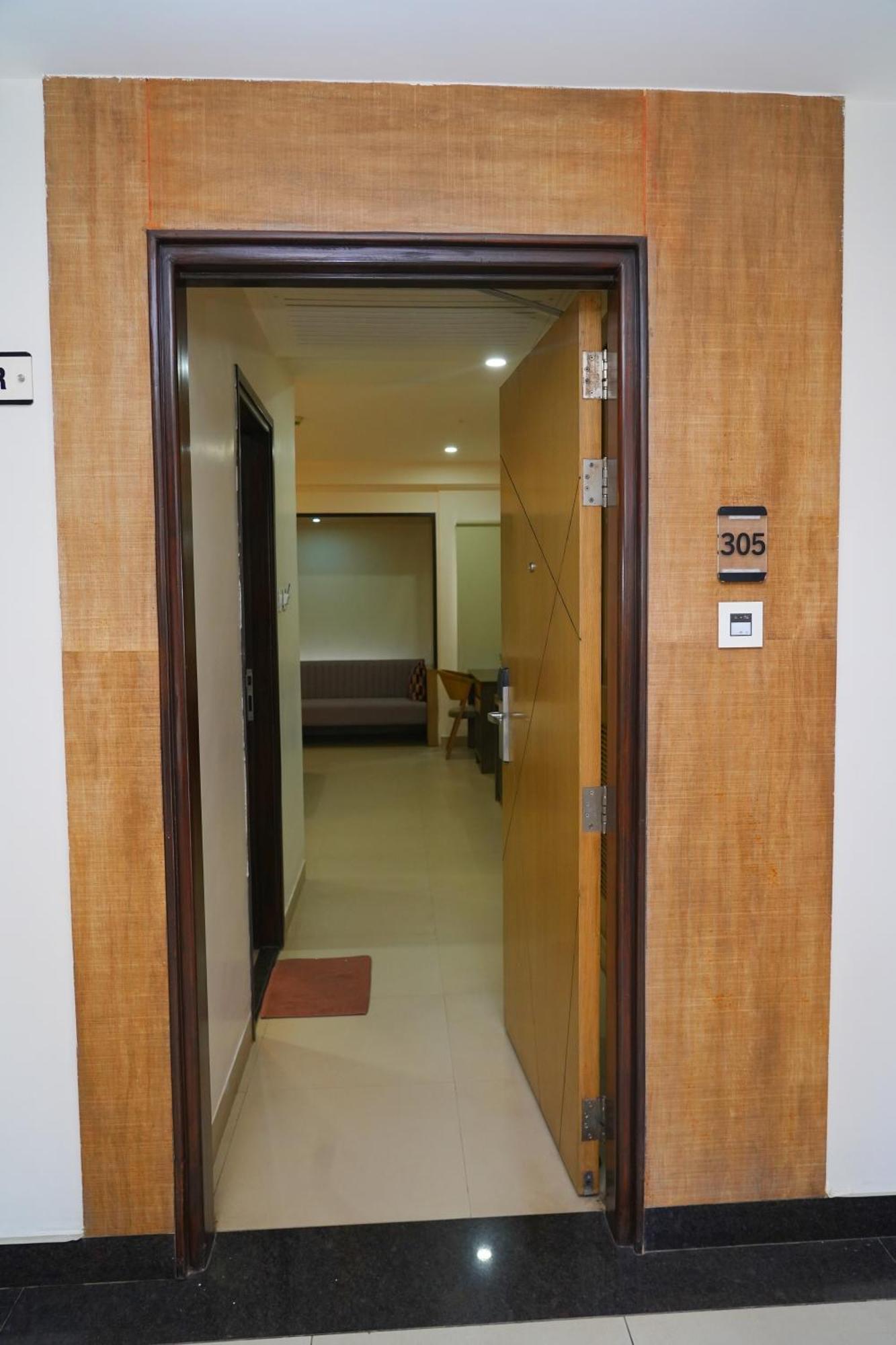 Purple Cloud Hotel Devanahalli Buitenkant foto