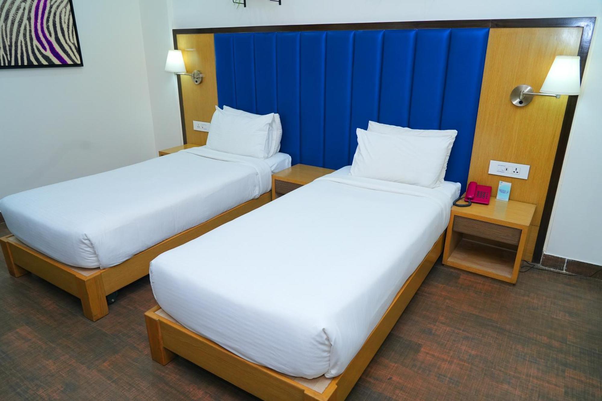 Purple Cloud Hotel Devanahalli Buitenkant foto